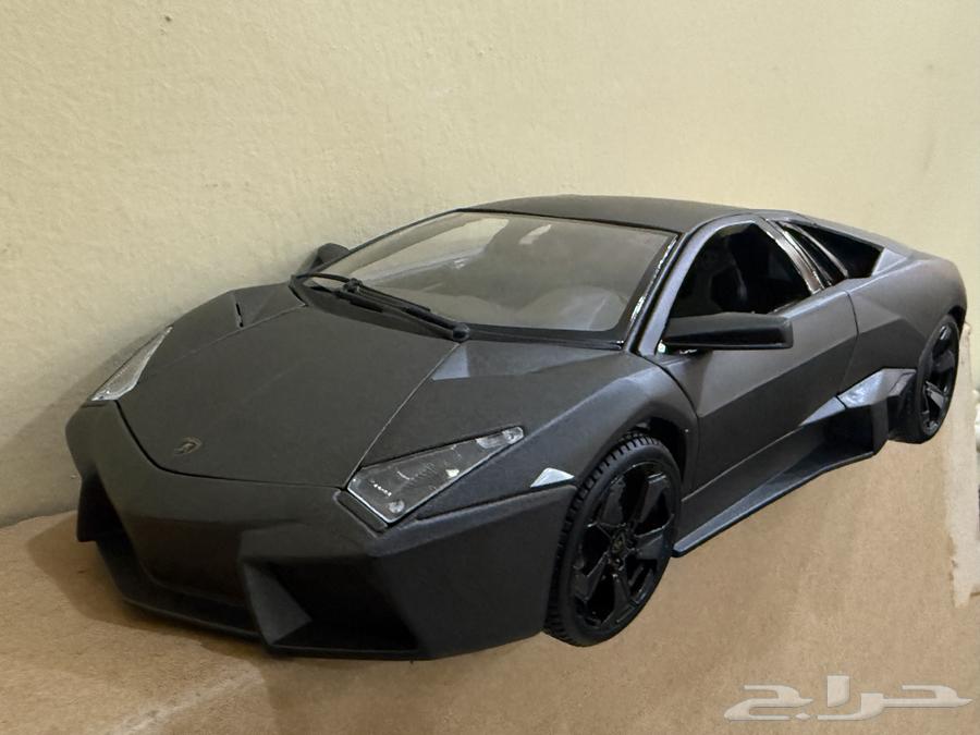 دمية مكتبية اصلية من Lamborghini حديثة64622425713666111