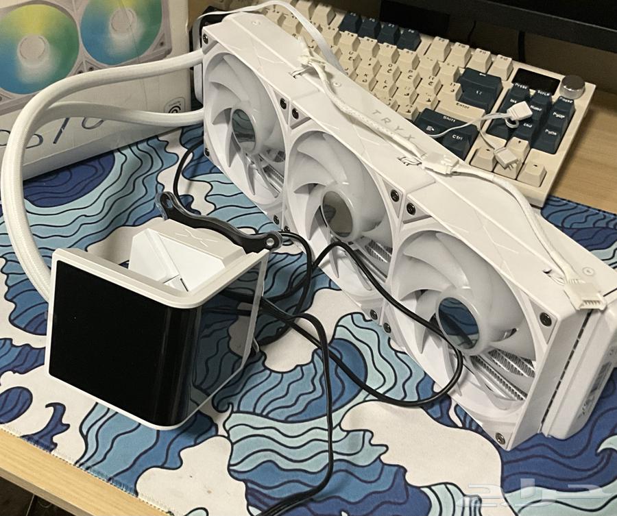 Panorama SE 360 ARGB All-in-One Liquid Cooler with Three Fans64620492843907111