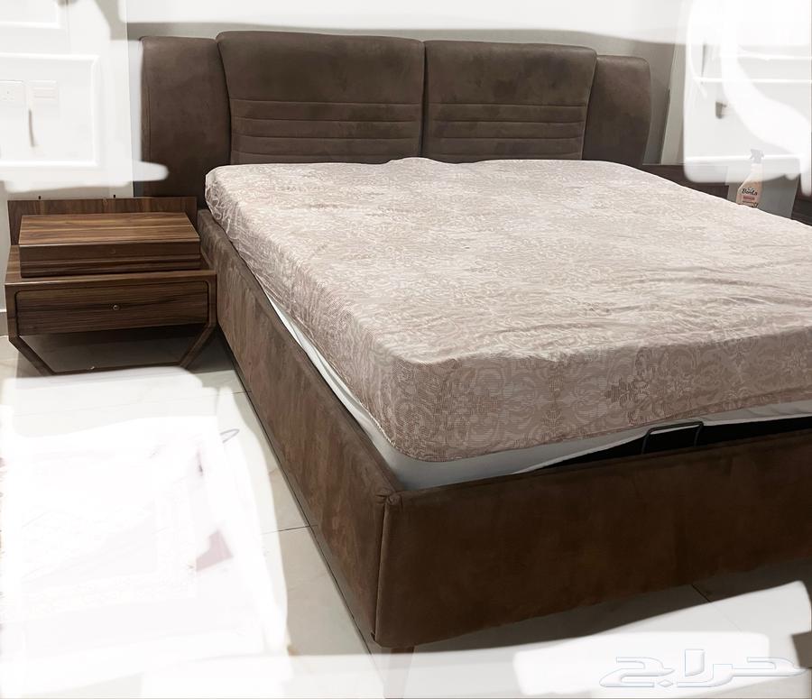 غرفة نوم دوالاب وسرير وشوفنيرة وتسريحة64623789641859111