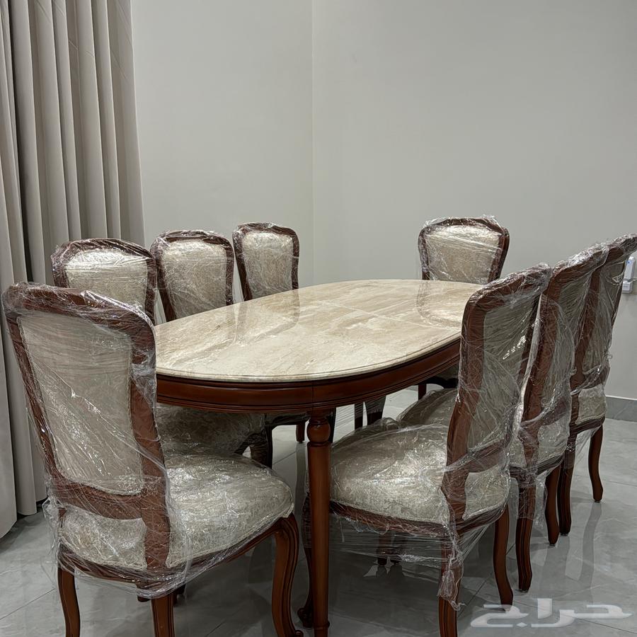 Dining Table with 8 Chairs, Marble Top in Brown and Beige, Nearly New64616382310530110