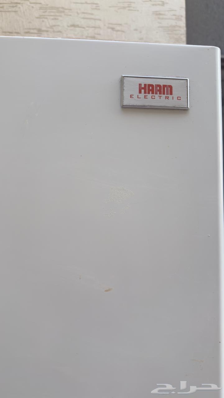 ثلاجة وشاشتين للبيع64619096235267113