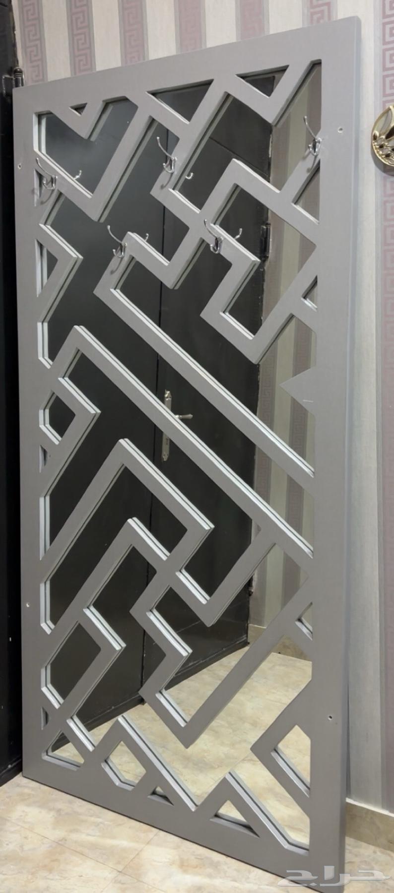 دولاب كوفي ومرايه علاق عبايات64625258339330110