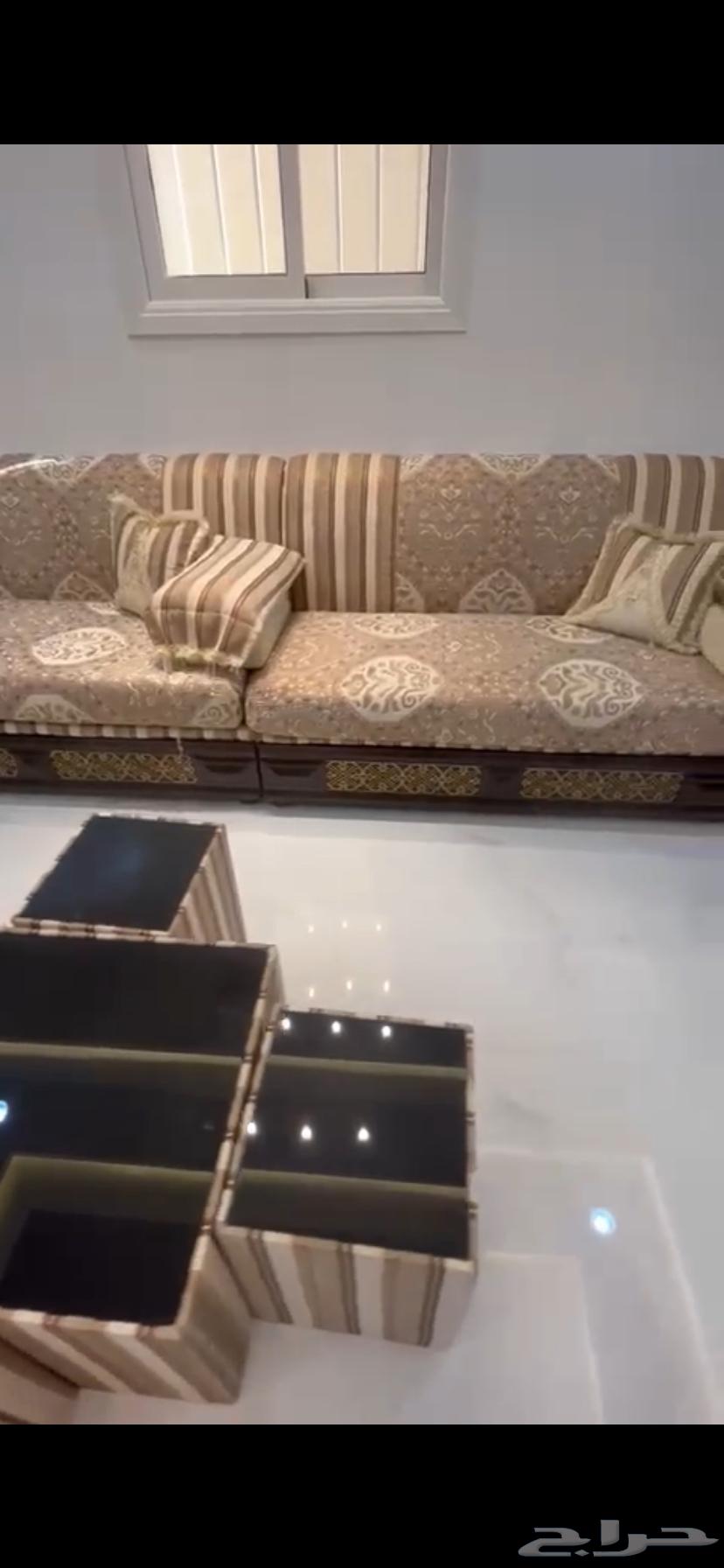 طقم كنب كلاسك 4 في 5 حرفيا ما استخدم إلى نادرا64625980810115112