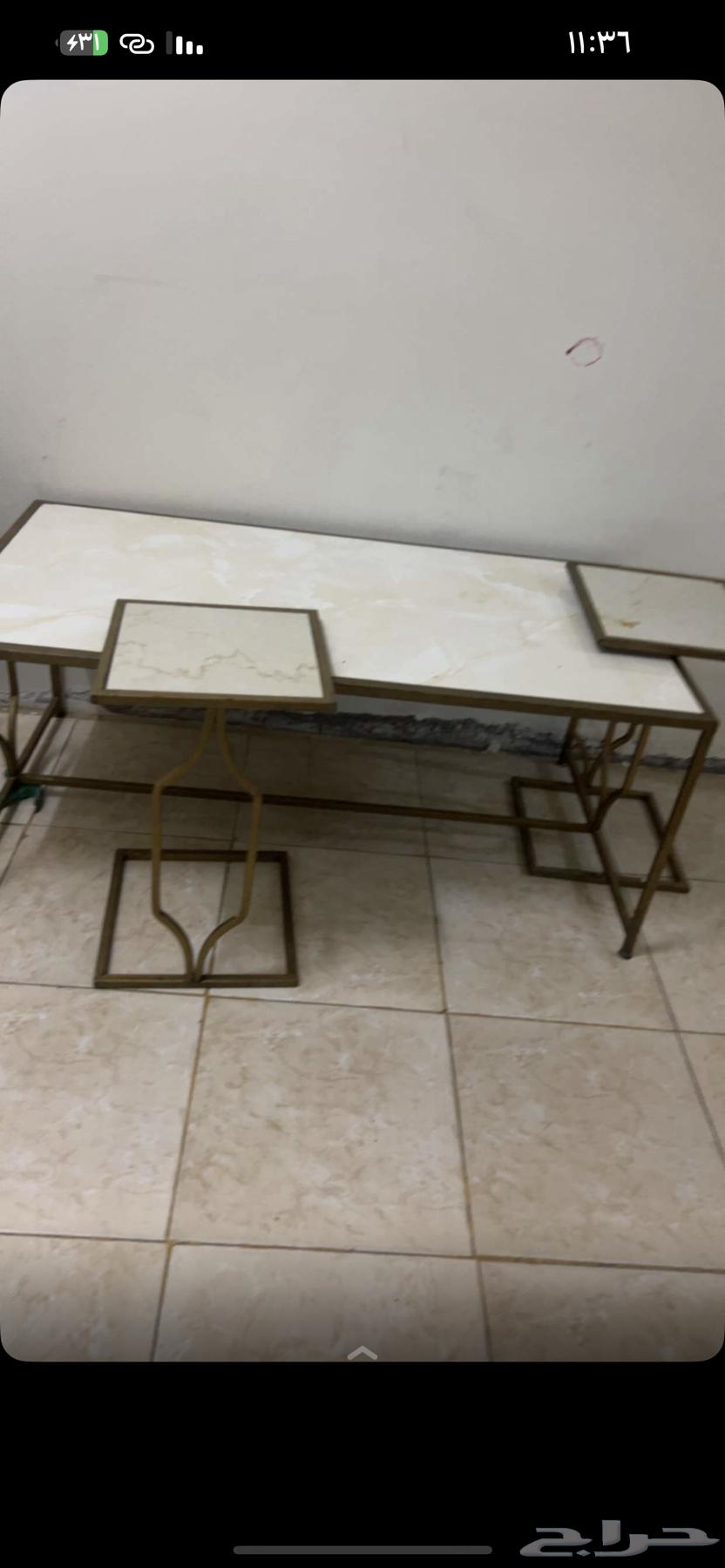 طاوله كبيره مع ثلاث طاولات خدمه ب120 للبيع المستعجل64626090654082110