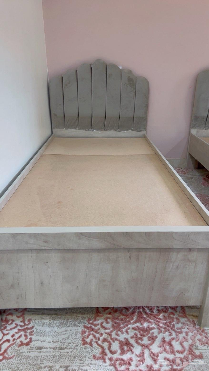 كراسي نوم عدد 2 حبه نظيفه جدا64619480216322110