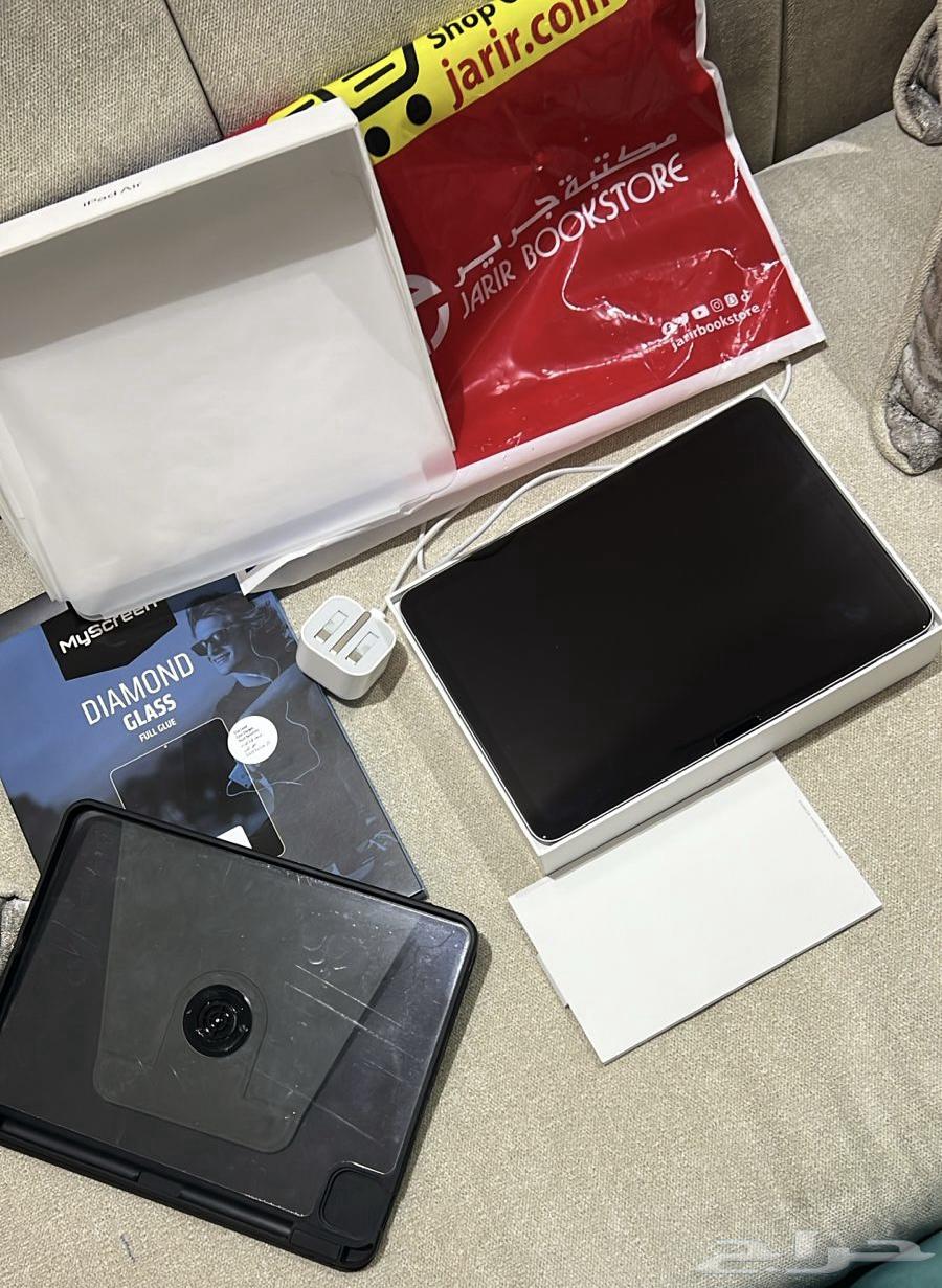 ايباد ابل اير ام 2 .. 11 إنش64623814180097111