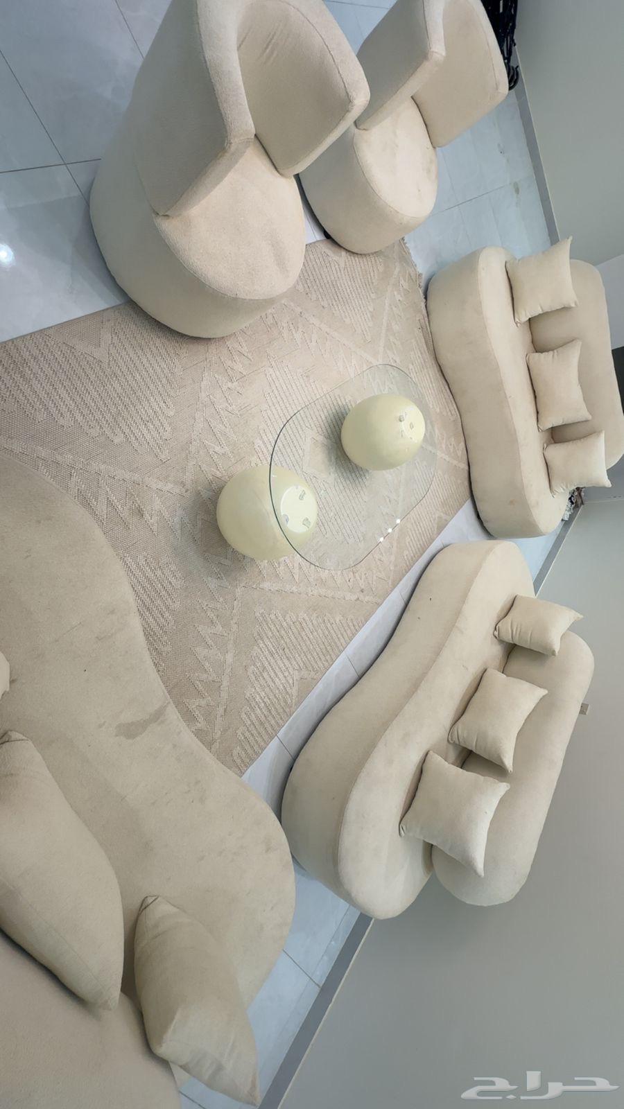 كنب و طاوله للبيع64619505231362111