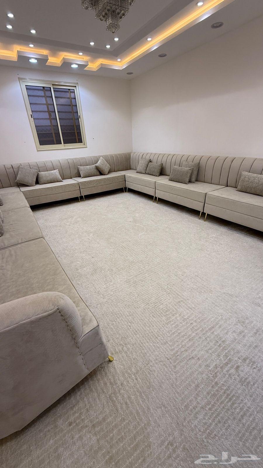 كنب للبيع مقاس 4 في 564623036190339113