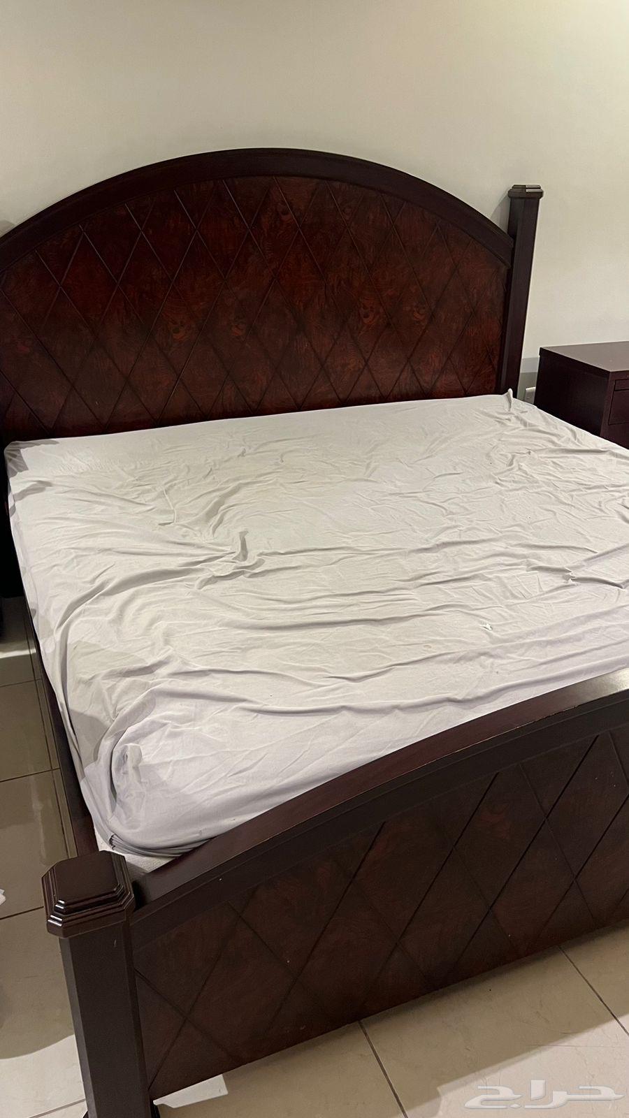 غرفة نوم نظيفة كامله للبيع64621755004802112