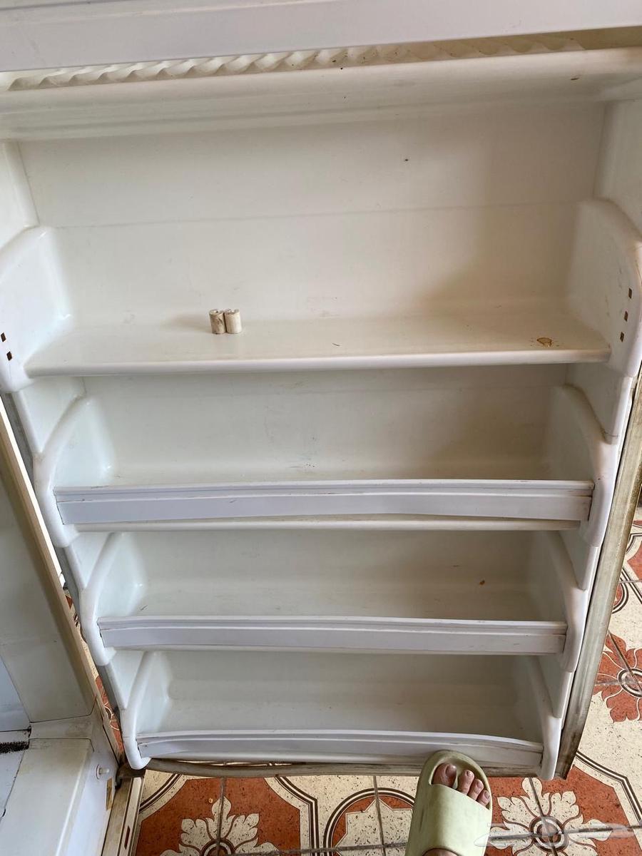 يتفور لدي ثلاجه خربانه64617800321795111