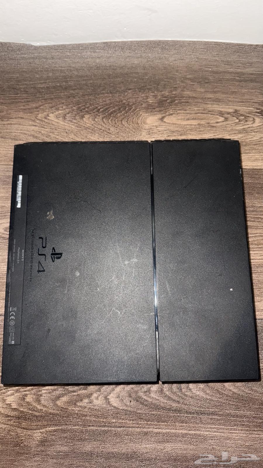 Sony 4 with controller and its cable64532184545027112