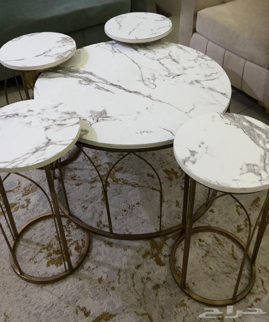 طاولة 4 خدمة جديده نص سنه ابغى فيها 27064627509306754110