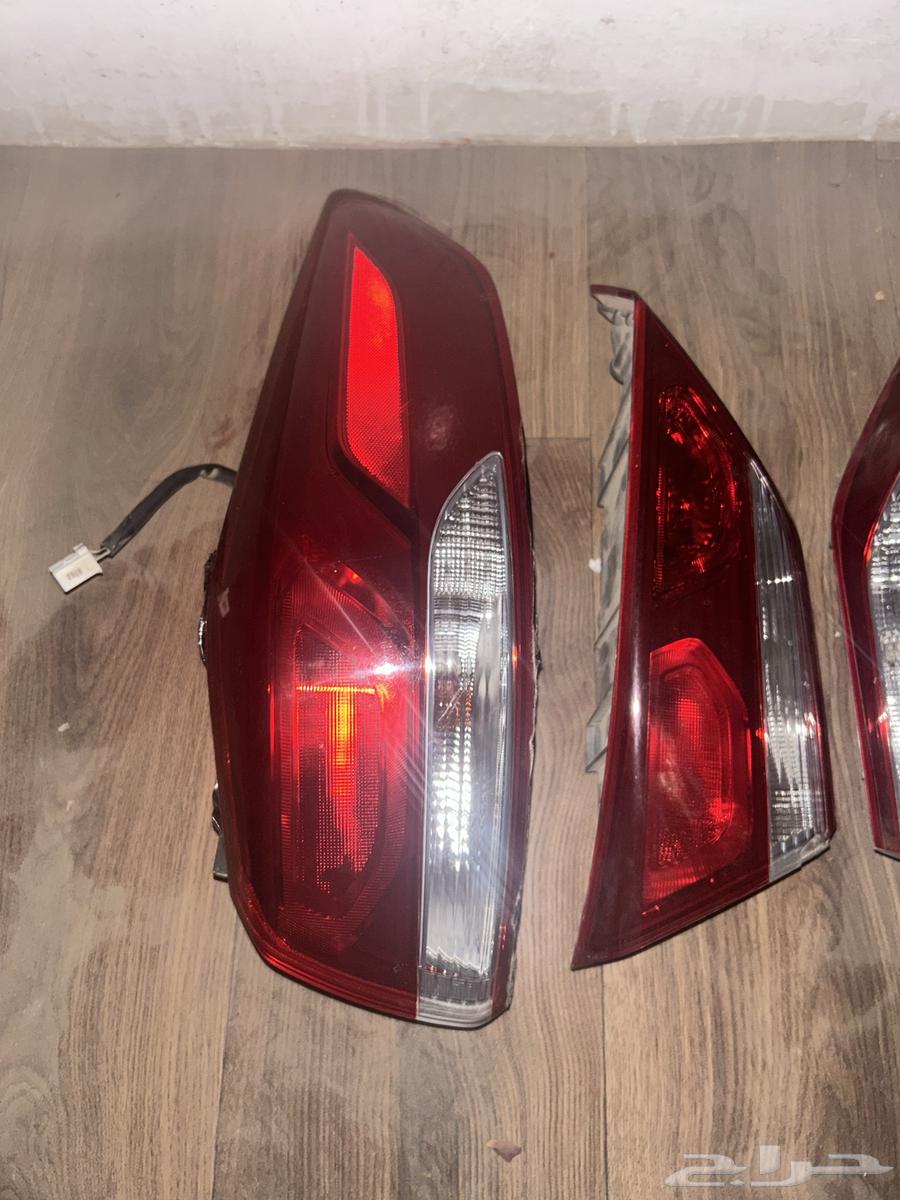 Original 2018 Hyundai Elantra Rear Bumpers, Agency-Brand New and Clean64836521828866113