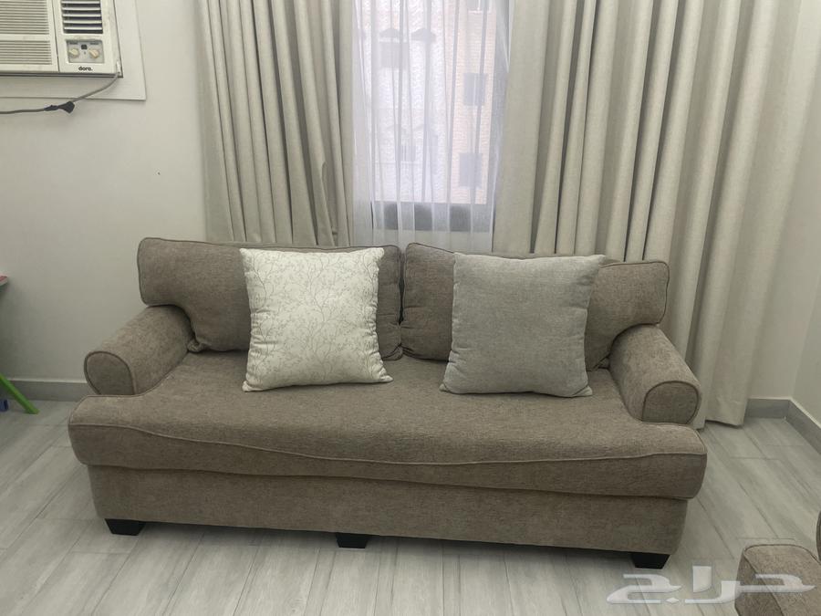 كنب من محمود سعيد من اربع قطع ومخدات صغيره64162477816193112