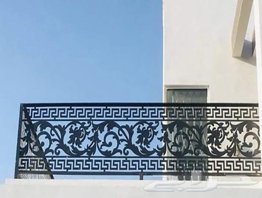 Customization of modern awnings, screens, laser-cut doors, and geometric shapes64162069998977111