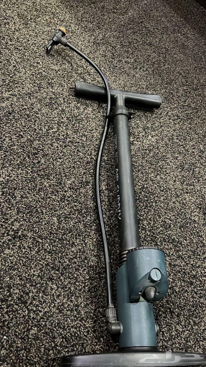 قفازات ملاكمة ومنفاخ هواء يدوي64501716796547111