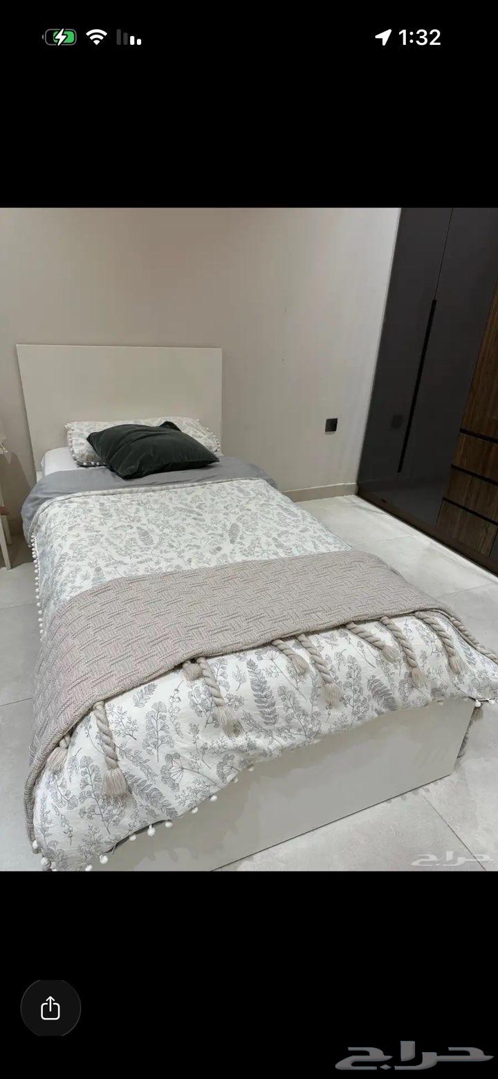 سرير   مرتبه ايكيا للبيع64626261055874110