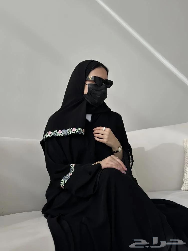 عباية من كيان مزينة بالورد64633324472578111