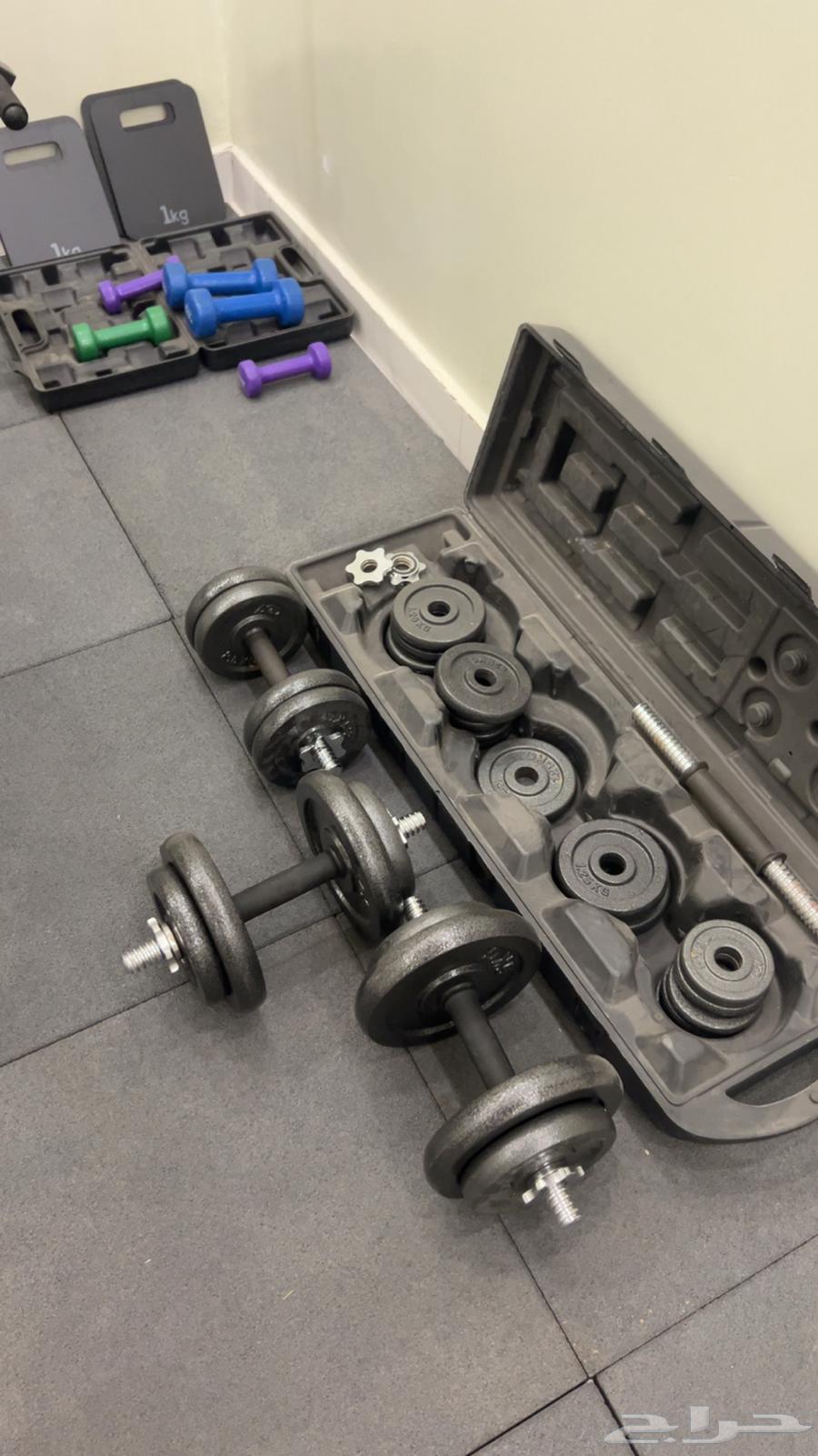 Complete club for sale (selling all pieces together, no separation)64506396716931112