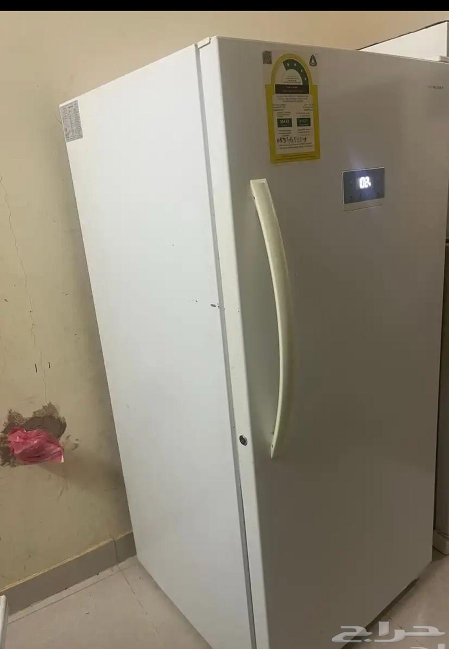 Hello, I'm selling a refrigerator64638087733763112
