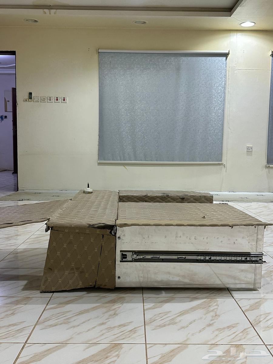 Satellite dish, bed, chair, refrigerator, and other tools64529278379267111