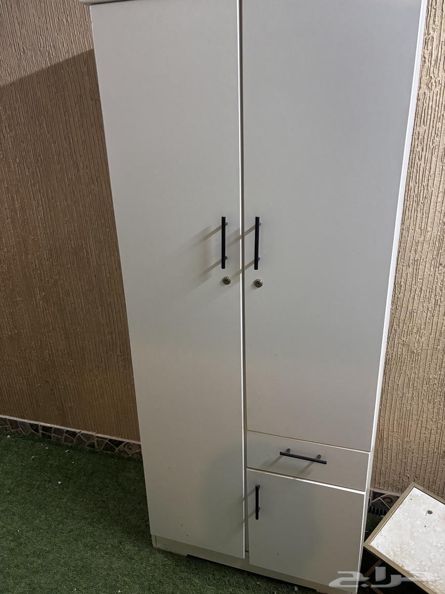 كنبه من ايكيا استخدام 5 سنين   كرسي هزاز   ركن كفي   دولاب64597863001729112