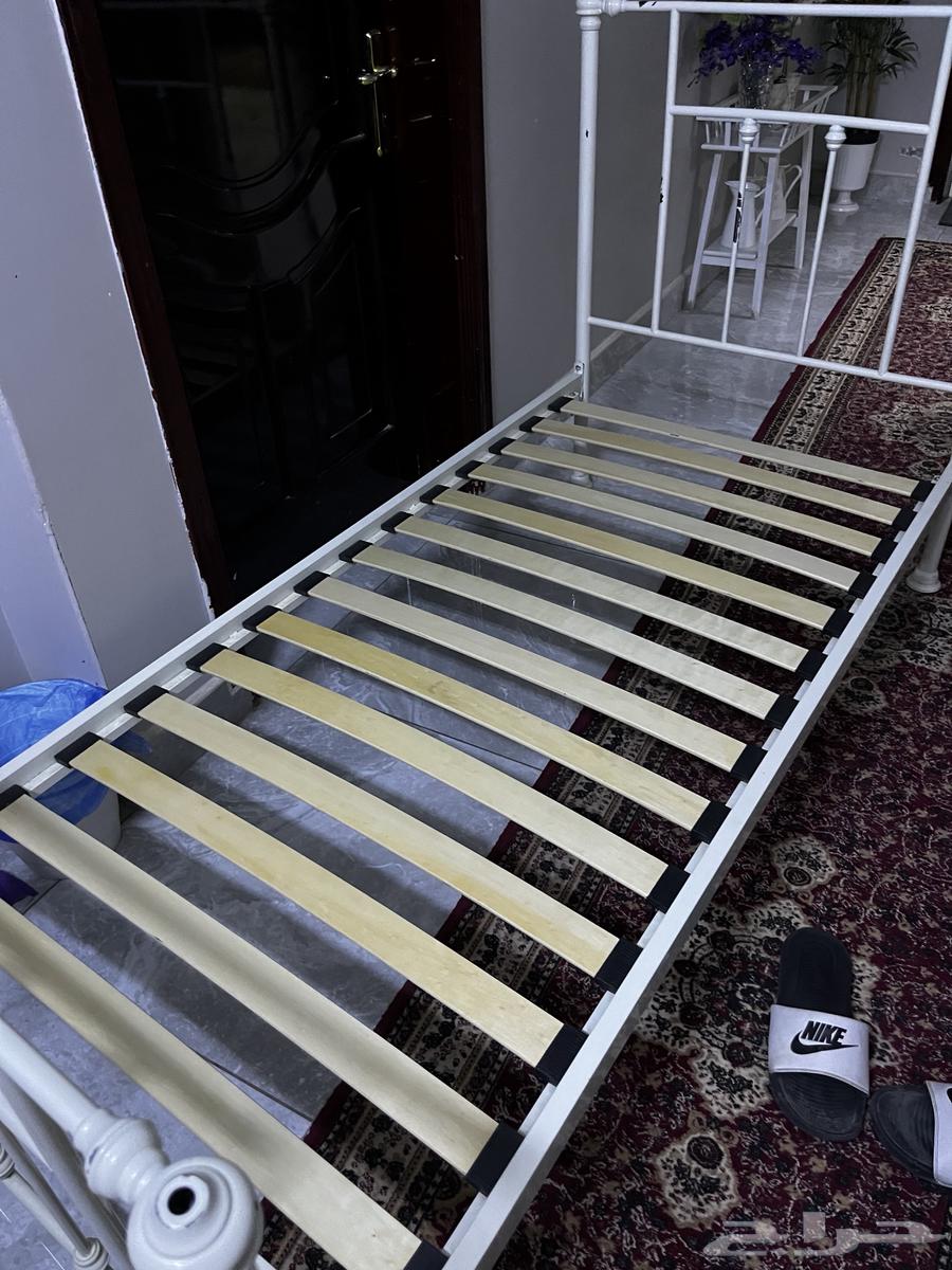 2 سرير حديد بحالة ممتازة64645130324225111