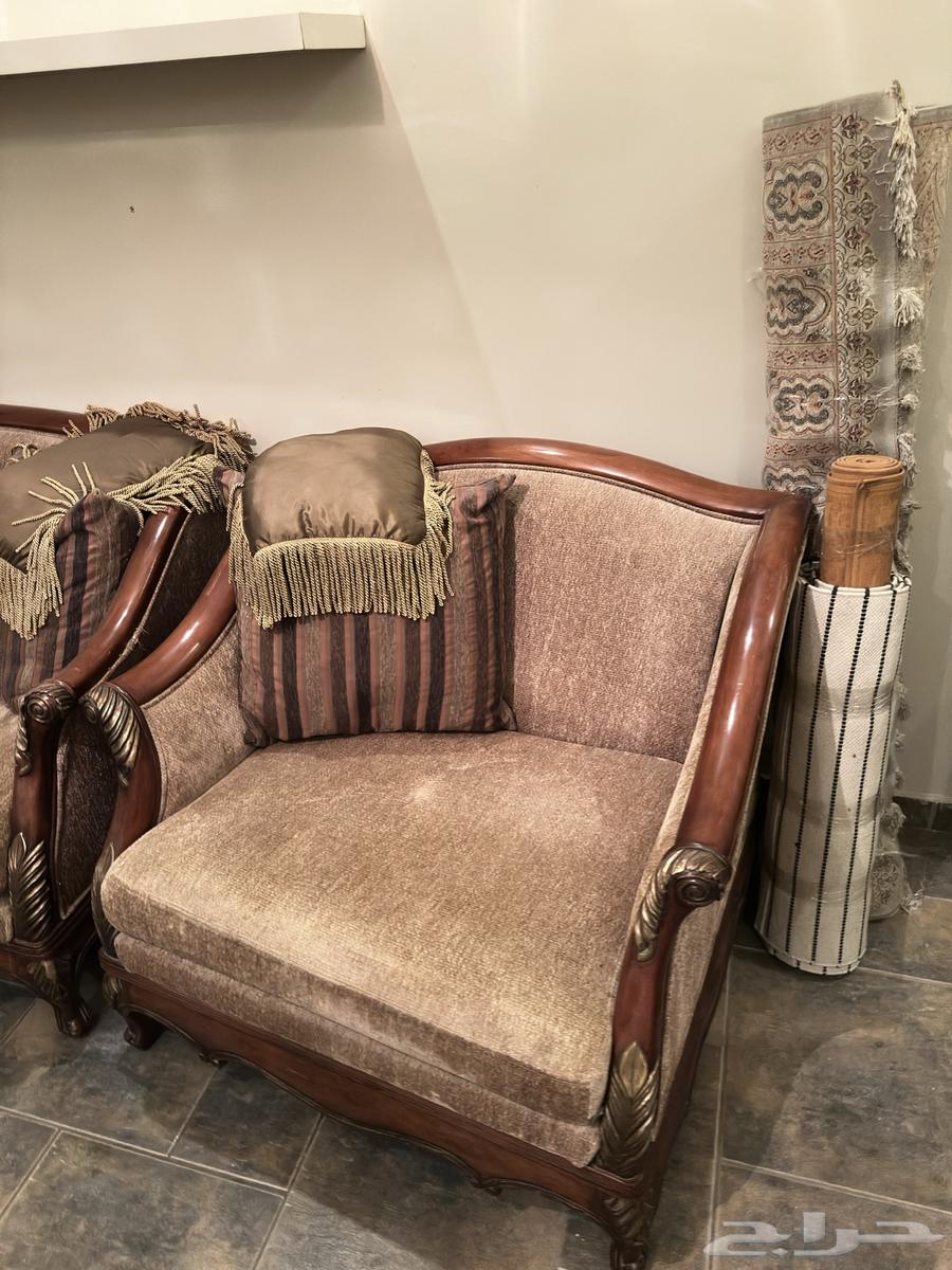 كنب من شركة المطلك للبيع بي1000 وقابل للتفاوض64644308022146110