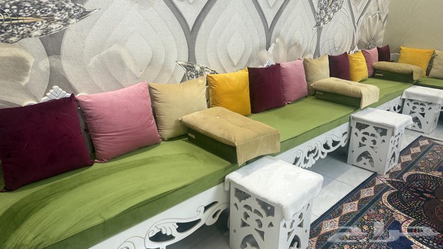 كنب مجلس 5 في 7 مستخدم فترة بسيطة للبيع بصبيا64642364206339110