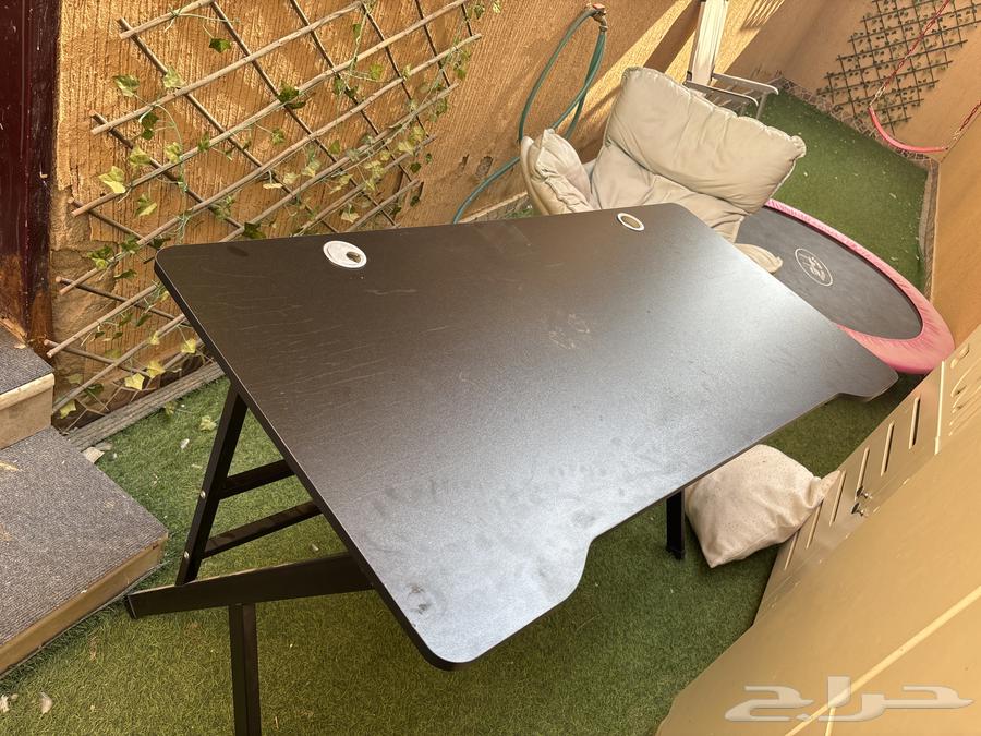 Gaming Table64607668800131110