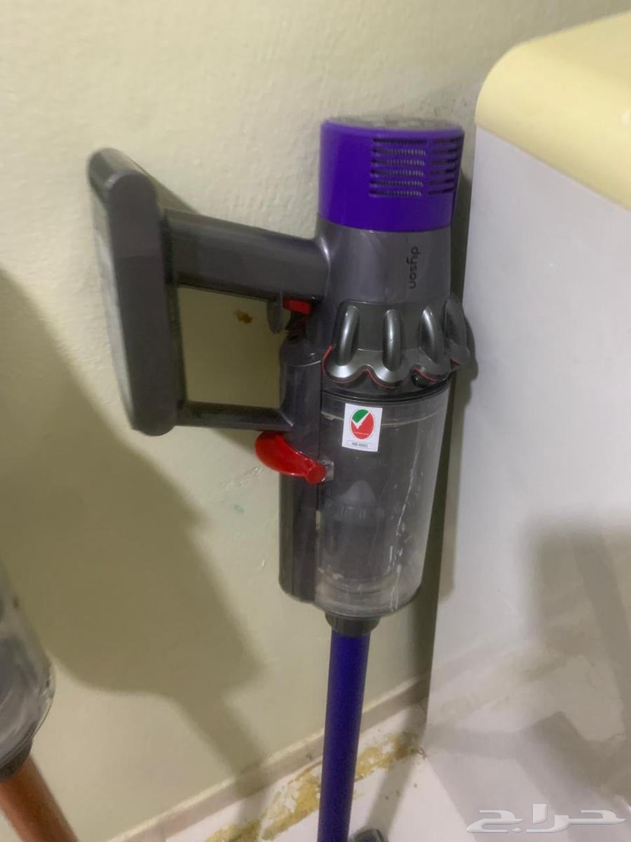 مكنسة دايسون لاسلكية نظيفةجدا ومكنسةذكية بكرتونهاممتازة64616140441730111