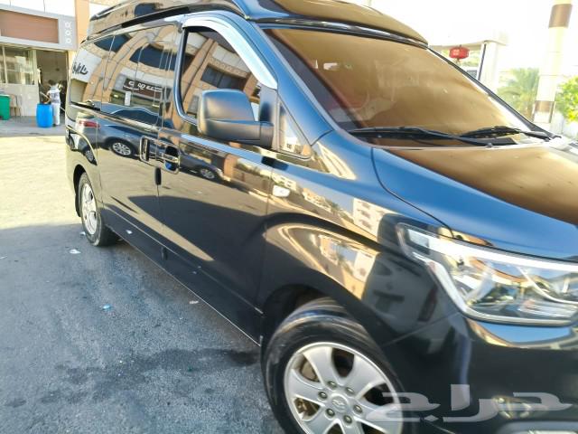 Starix Van VIP for Sale or Rent63616457301505113