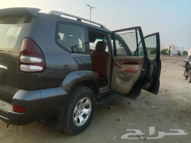 يوجد لدينا سياره برادو 2004 للبيع الممشى 400 جير عادي دبل63617563782274112