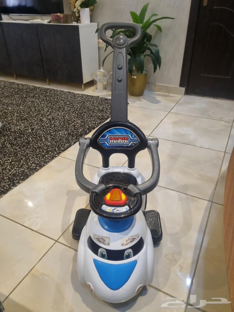 سيارة ركوب للاطفال مع مقبض للدفع633201079713311112