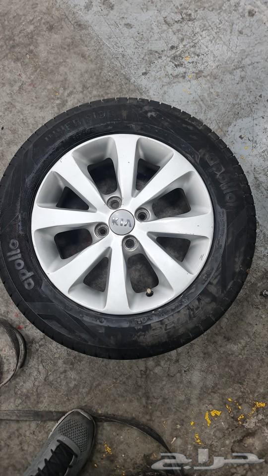 Original Kia Rio 2018 model 15-inch rims with original tires from the dealership63529396891137111