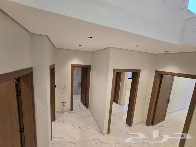 Duplex area 225 meters63006407252993114