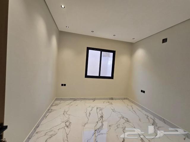 Duplex area 225 meters63006407252993113