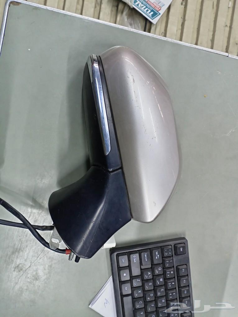 We have a right-side mirror for Camry models from 2018 to 2024.63533548563715111