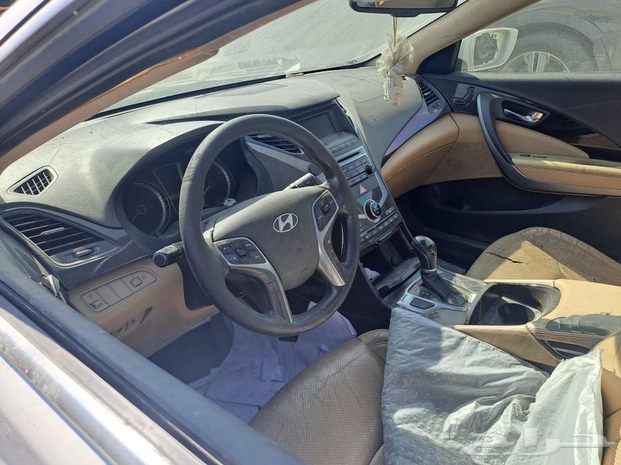 Azira 2014 spare parts only, not for sale63516918375298112