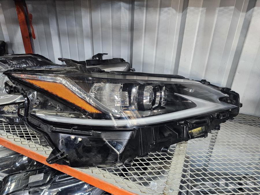 What is the IS Lexus model 2021 202463517914519169112
