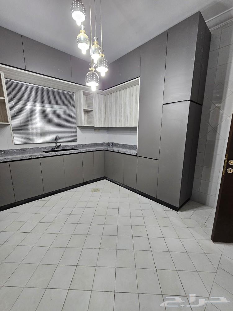 For rent: a floor with the roof and an independent entrance, in Al-Sahafa district63006285387393113
