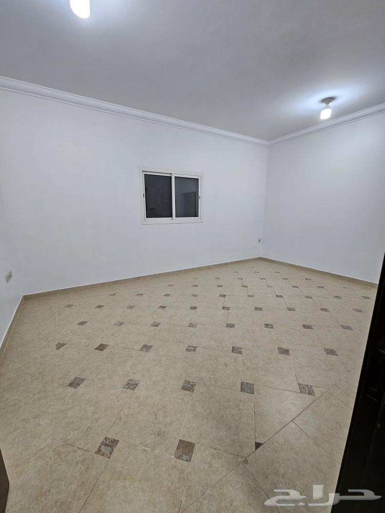 For rent: a floor with the roof and an independent entrance, in Al-Sahafa district63006285387393112
