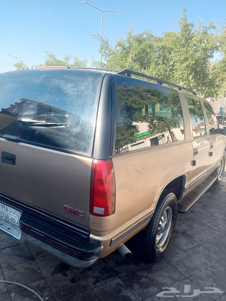 GMC Suburban Royal Golden63515343576962114