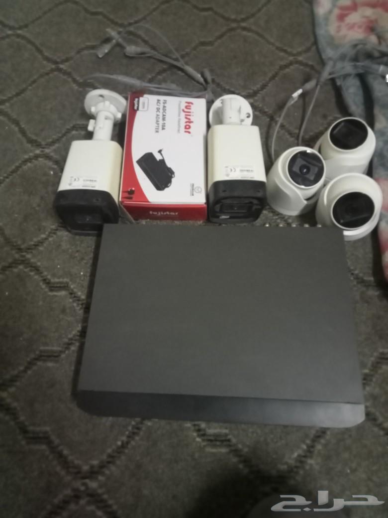 For sale: 5-camera set with 8-channel receiver, 1TB hard drive included.63293199837571113