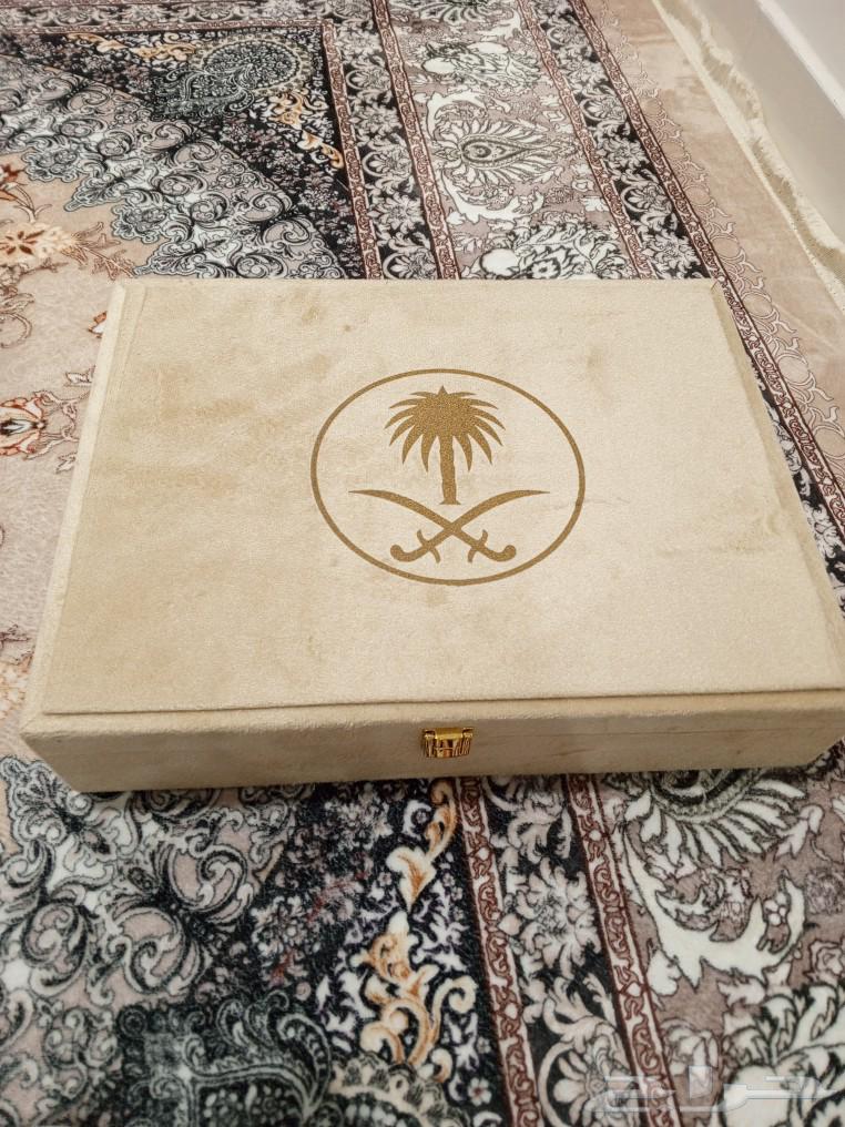 Luxurious gift box suitable for presents63290016099201114