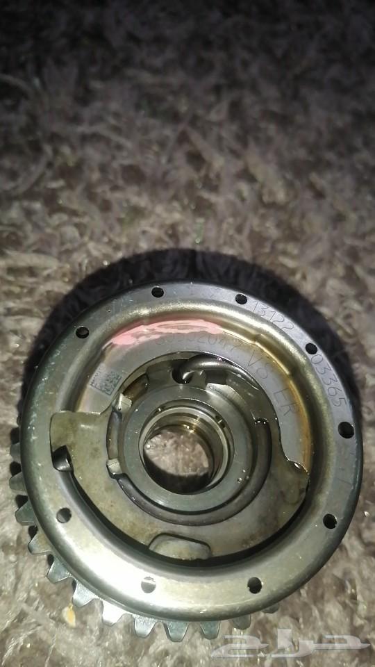 The Mercedes 550S machine cover is missing.63499767353602111