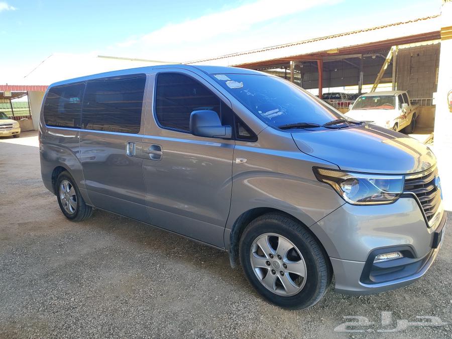 Hyundai van passenger model 2020 diesel automatic 80 per day63478401703937112
