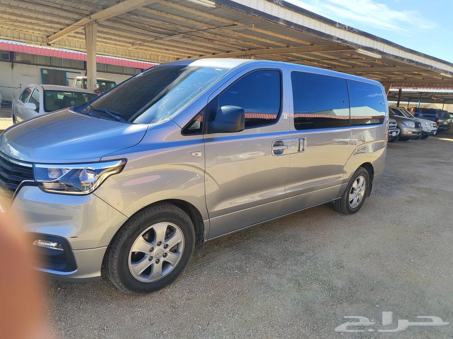 Hyundai van passenger model 2020 diesel automatic 80 per day63478401703937111