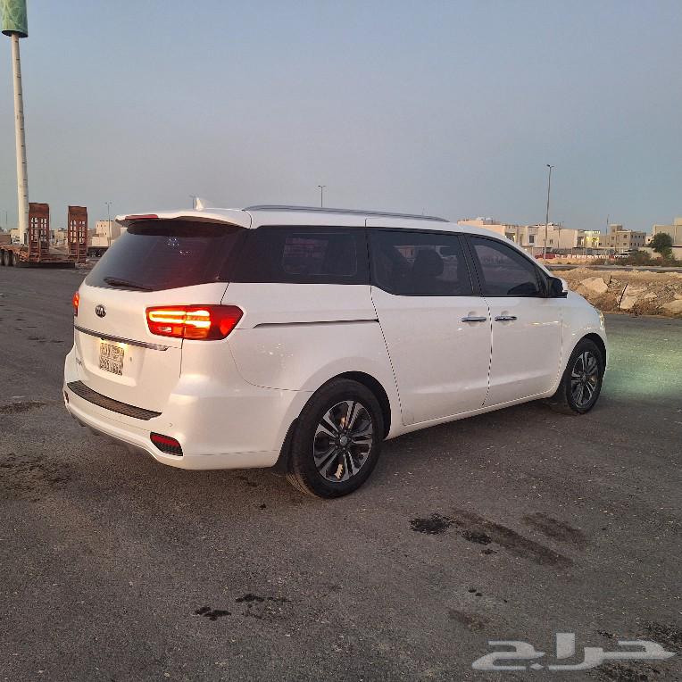 Kia Carnival63476219843074111