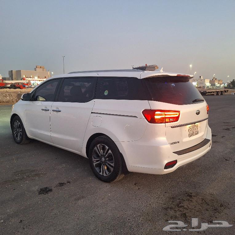 Kia Carnival63476219843074112